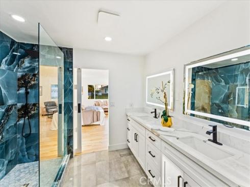 1271  Brittany Cross  , North Tustin, CA