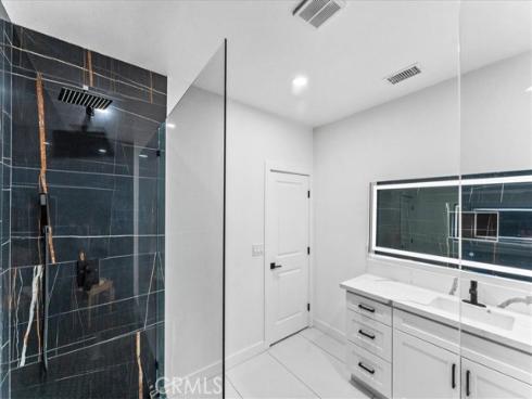 1271  Brittany Cross  , North Tustin, CA