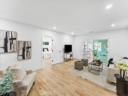 1271  Brittany Cross  , North Tustin, CA