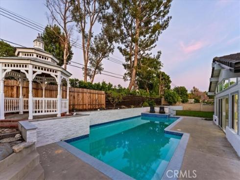 1271  Brittany Cross  , North Tustin, CA