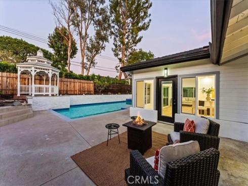 1271  Brittany Cross  , North Tustin, CA