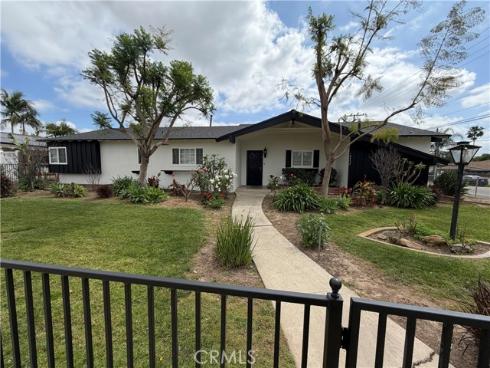 12472  Woodlawn   Avenue, North Tustin, CA