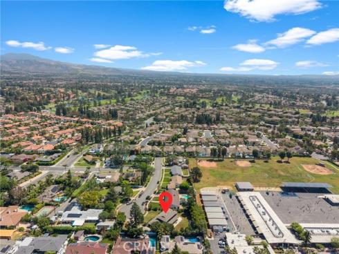 2032  Shelterwood   Road, North Tustin, CA