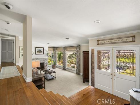 1201  Hyde Park  , North Tustin, CA