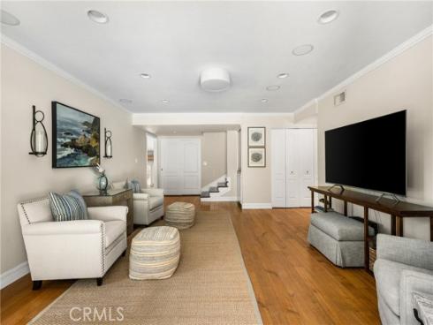 1201  Hyde Park  , North Tustin, CA