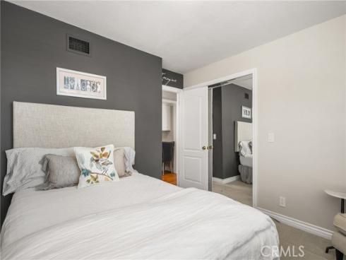 1201  Hyde Park  , North Tustin, CA