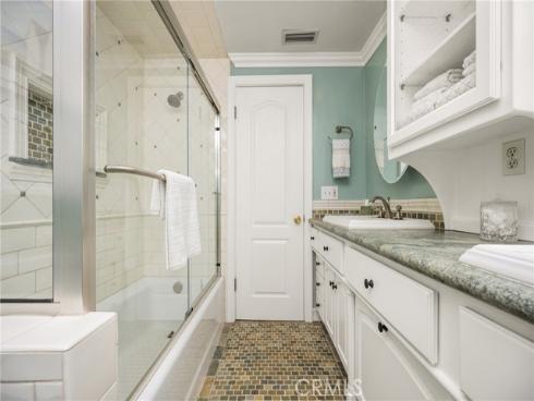 1201  Hyde Park  , North Tustin, CA