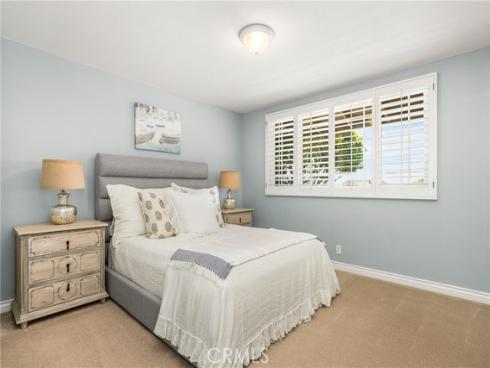 1201  Hyde Park  , North Tustin, CA