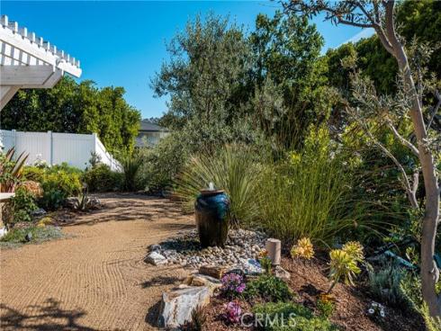 1201  Hyde Park  , North Tustin, CA