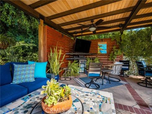 1201  Hyde Park  , North Tustin, CA