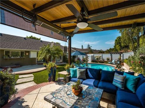 1201  Hyde Park  , North Tustin, CA