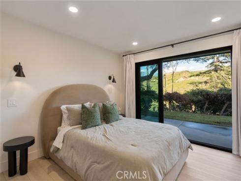 10141  Overhill   Drive, North Tustin, CA