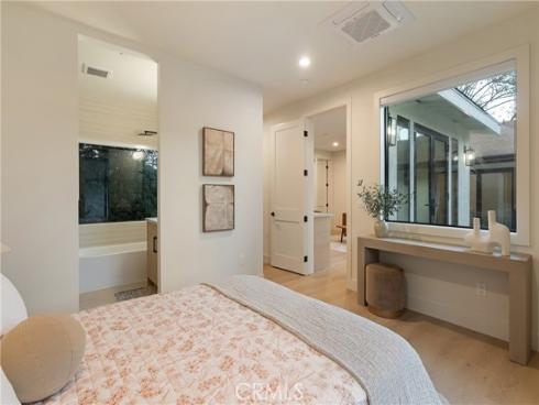 10141  Overhill   Drive, North Tustin, CA