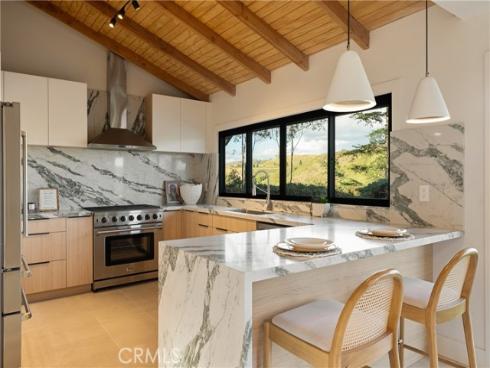 10141  Overhill   Drive, North Tustin, CA