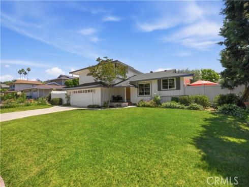 11192  Brunswick  , North Tustin, CA