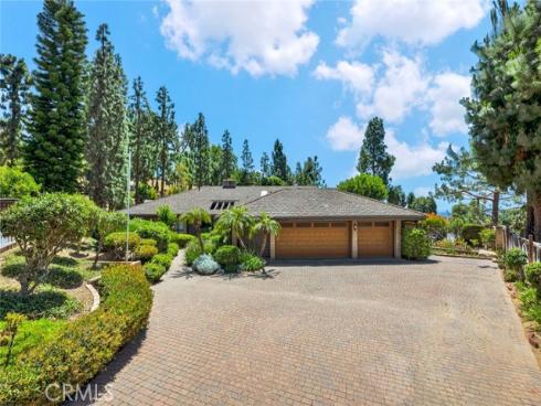 19882 Highcrest Circle
