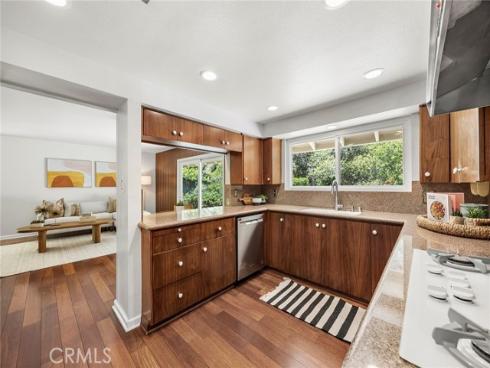 10505  Grove Oak  , North Tustin, CA