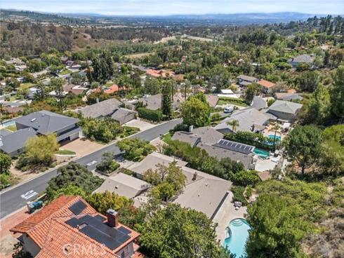 10505  Grove Oak  , North Tustin, CA