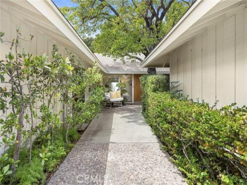 10505  Grove Oak  , North Tustin, CA