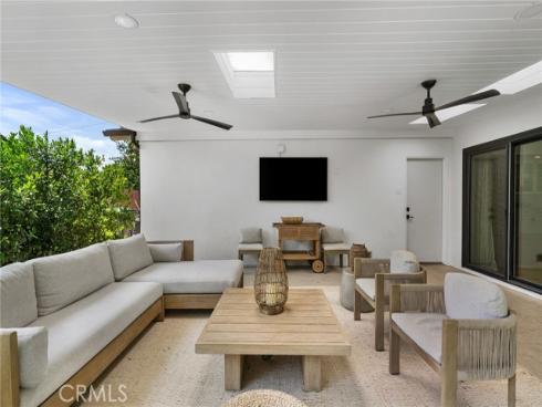 13712 Sanderstead Road, North Tustin, CA