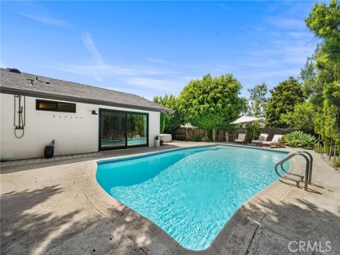 13712 Sanderstead Road, North Tustin, CA