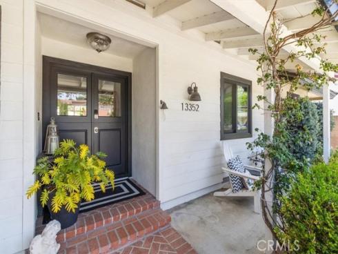 13352  Fairmont   Way, North Tustin, CA