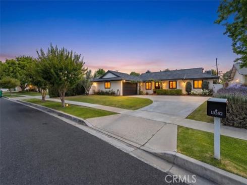 13352  Fairmont   Way, North Tustin, CA