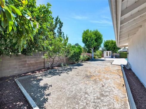 19002 Chadbourne Lane, North Tustin, CA