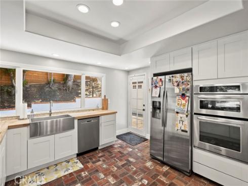 19242 Barrett Lane , North Tustin, CA