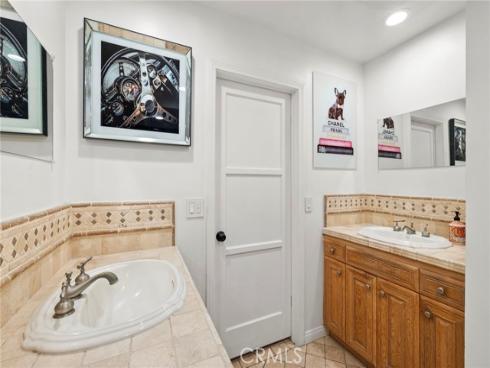 19242 Barrett Lane , North Tustin, CA