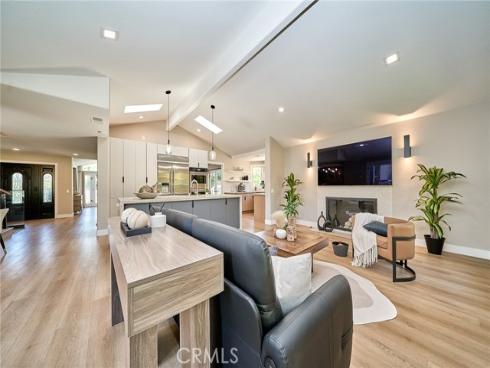 10392  Shadyridge  , North Tustin, CA