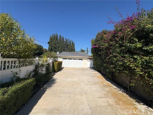 12128  Orvillina  , North Tustin, CA