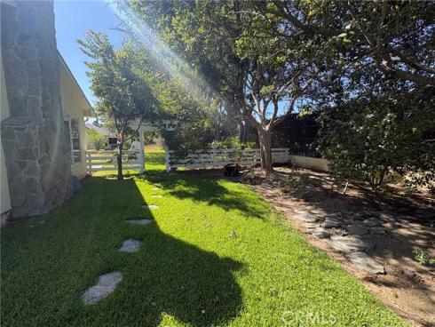 12128  Orvillina  , North Tustin, CA