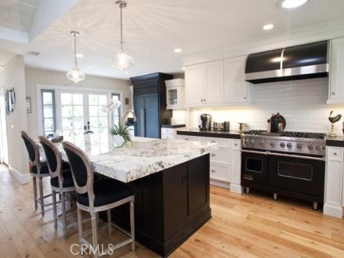 12128  Orvillina  , North Tustin, CA