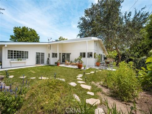 1132 Foothill Boulevard, North Tustin, CA