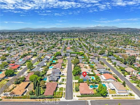 13112 Wheeler Place, North Tustin, CA