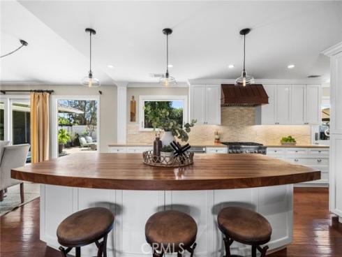 18612 Newton Avenue, North Tustin, CA