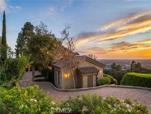 11321 Reservoir Road, North Tustin, CA