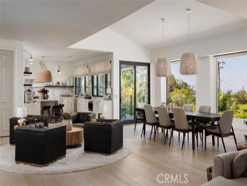 10491 Ridgeway Drive , North Tustin, CA