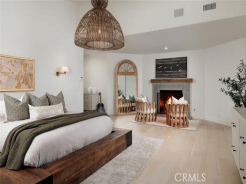 10491 Ridgeway Drive , North Tustin, CA