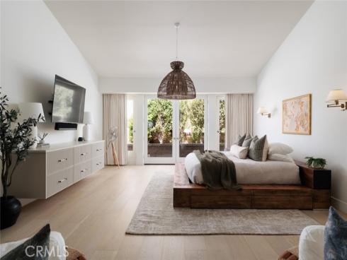 10491 Ridgeway Drive , North Tustin, CA