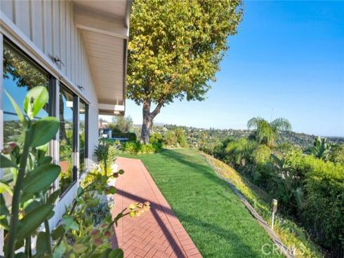 19422 Holiday Lane, North Tustin, CA