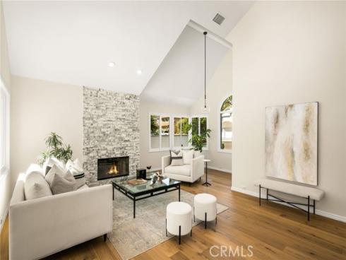 1086 Castlerock , North Tustin, CA