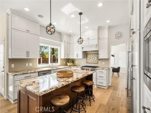 1086 Castlerock , North Tustin, CA