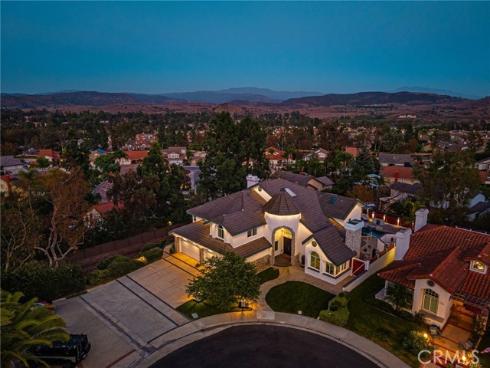 1086 Castlerock , North Tustin, CA