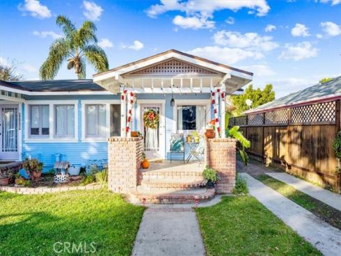 817 E Palmyra Avenue, Orange, CA