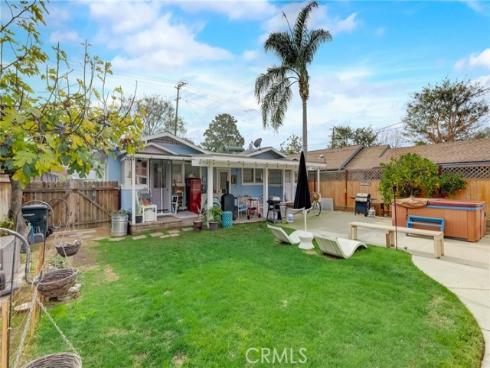 817 E Palmyra Avenue, Orange, CA