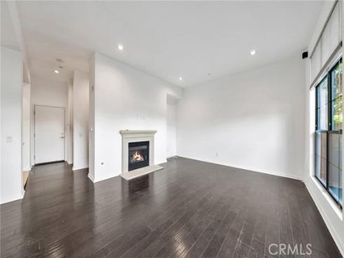 561 W Maple   Avenue, Orange, CA