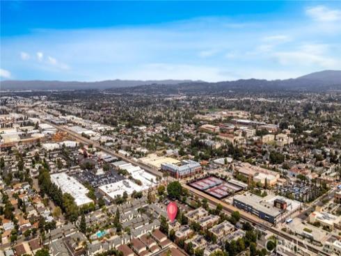 561 W Maple   Avenue, Orange, CA