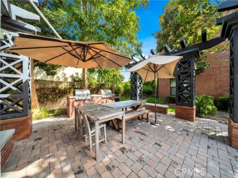 561 W Maple   Avenue, Orange, CA